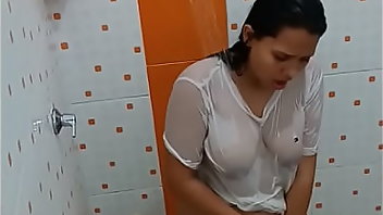 Bath Cumshot Cum Pussy Latina 